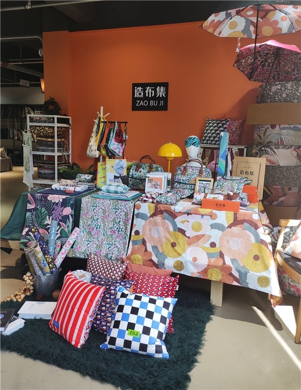 造布集餐墊榮獲“2021年度十大類紡織創(chuàng)新產(chǎn)品”稱號 匠心織造，再添殊榮